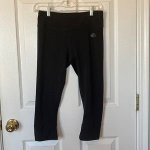 Woman’s Black The North Face Capris Size S
